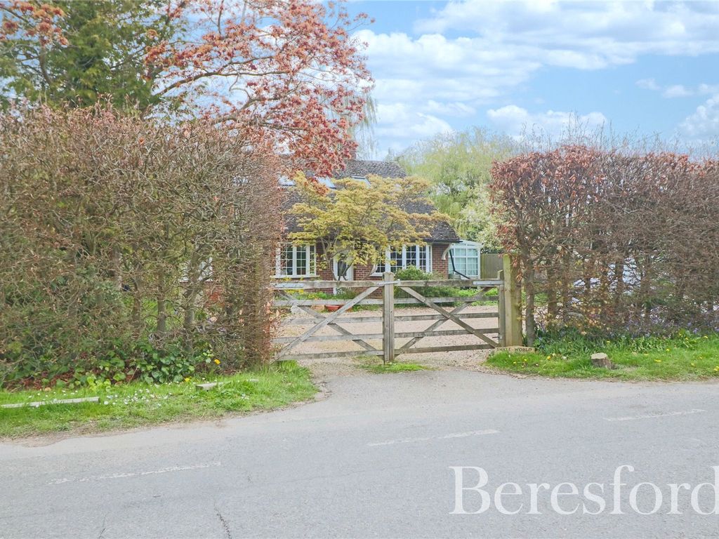 3 bed bungalow for sale in Coggeshall Road, Dedham CO7, £700,000