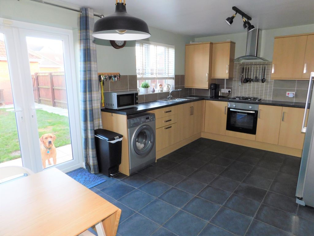 3 bed semi-detached house for sale in Churchill Avenue, Skegness PE25, £218,000