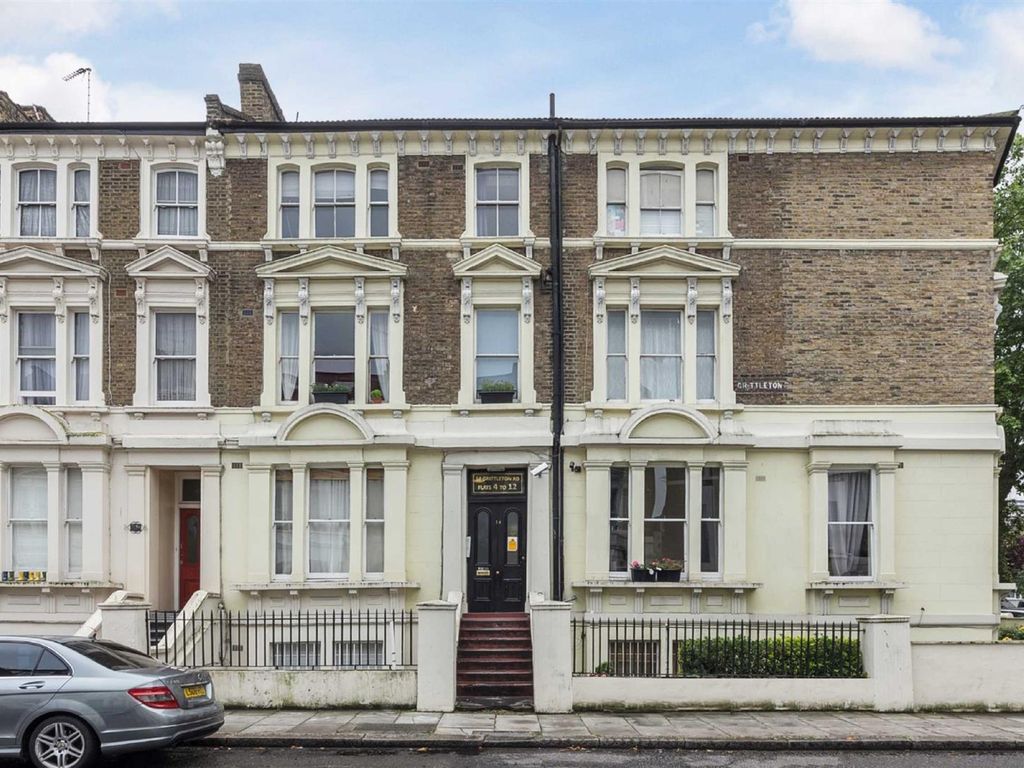 2 bed flat for sale in Grittleton Road, London W9, £465,000
