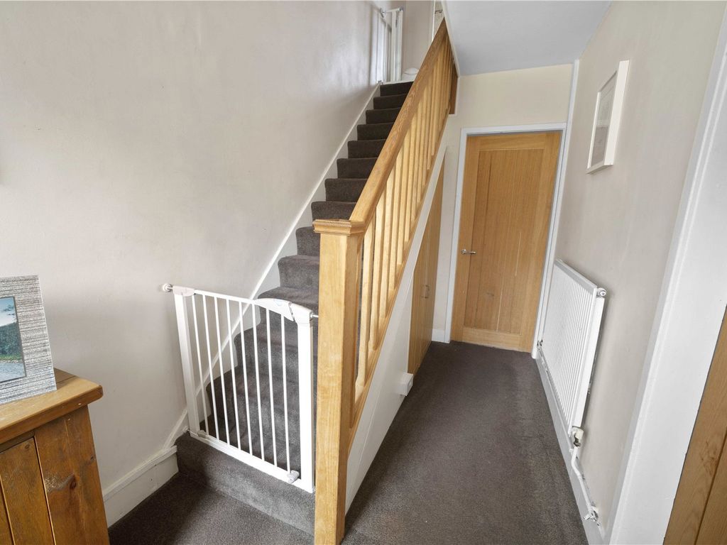 3 bed end terrace house for sale in Heywood Road, Alderley Edge SK9, £425,000