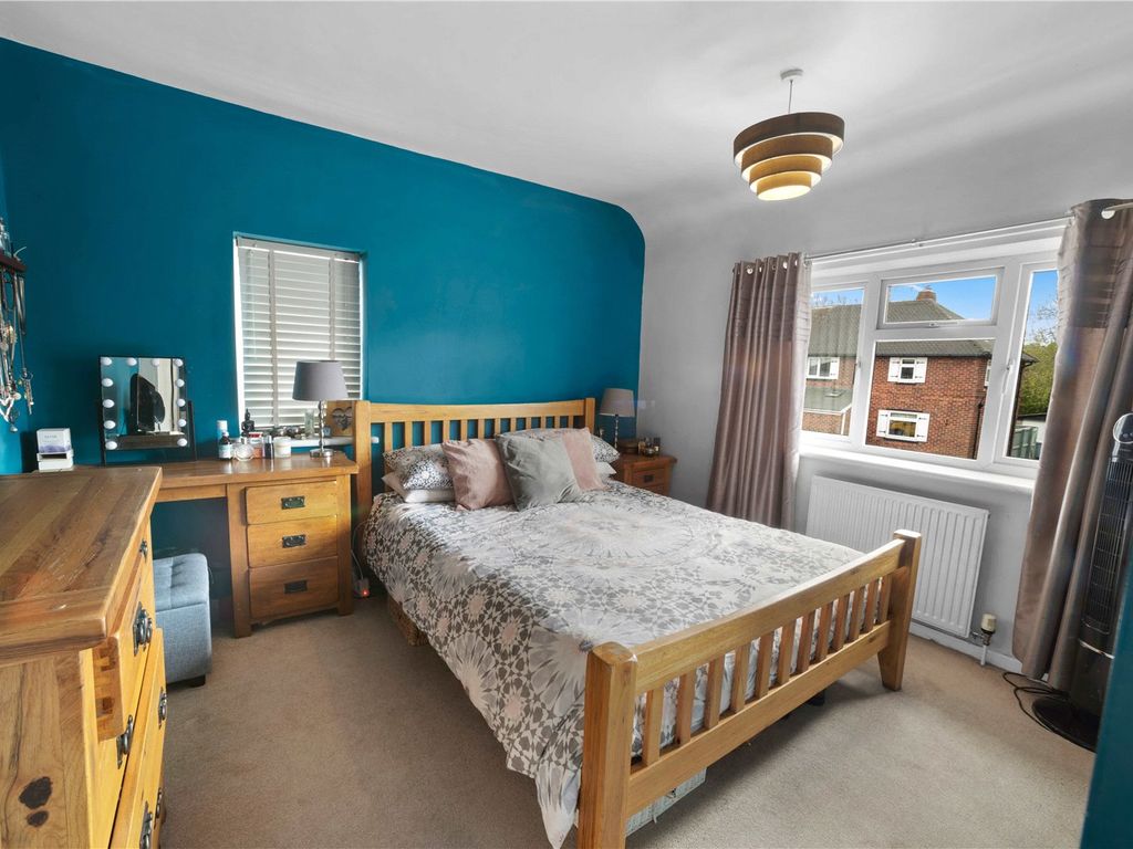 3 bed end terrace house for sale in Heywood Road, Alderley Edge SK9, £425,000
