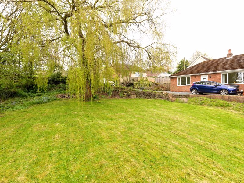 3 bed detached bungalow for sale in Laverocks, Maypole Rd, Broseley Wood TF12, £390,000