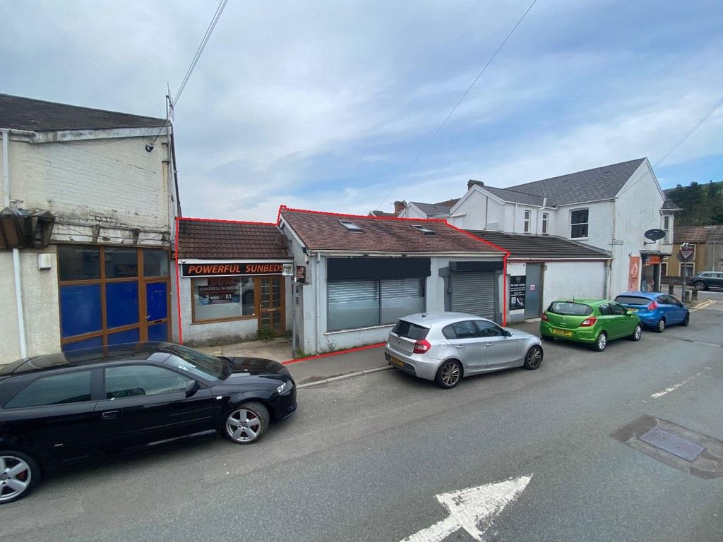 Retail premises to let in Winifred Road, Skewen, Neath SA10, £6,500 pa