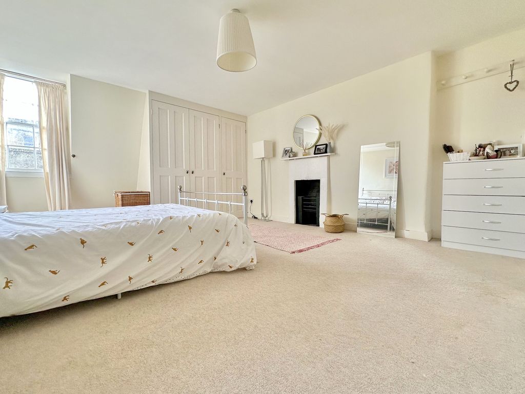 1 bed flat for sale in Marlborough Buildings, Bath BA1, £450,000