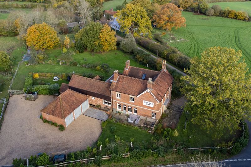 7 bed detached house for sale in Blackham, Tunbridge Wells TN3, £1,800,000