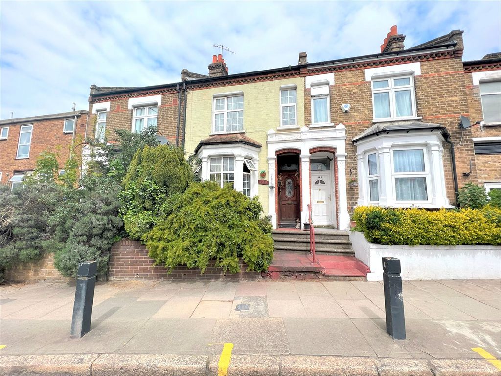 3 bed terraced house for sale in Plumstead Common Road, Plumstead Common, London SE18, £400,000