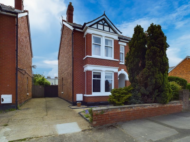 4 bed semi-detached house for sale in Central Road, Linden, Gloucester GL1, £350,000