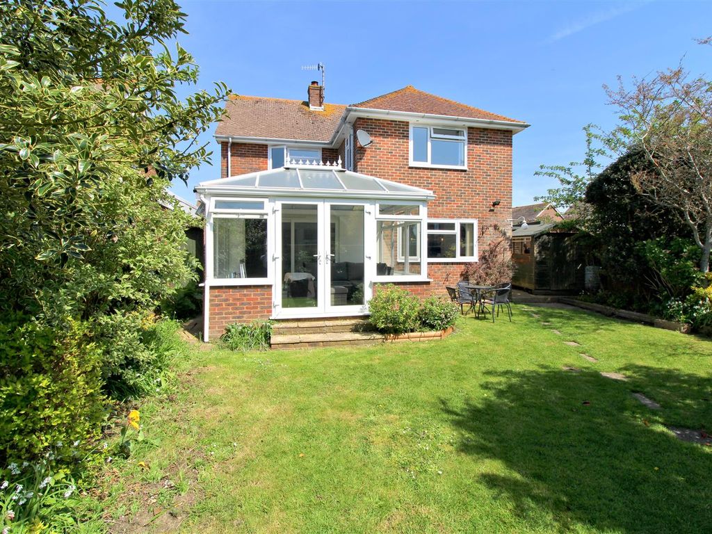 4 bed detached house for sale in Cuckmere Road, Seaford BN25, £600,000
