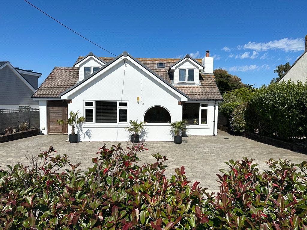4 bed detached house for sale in Island View Close, Milford On Sea, Lymington, Hampshire SO41, £1,494,500