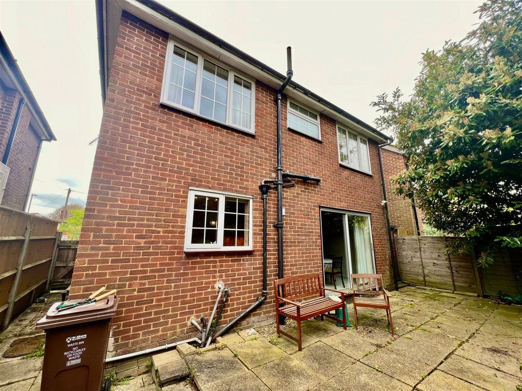 4 bed detached house for sale in High Street, Colney Heath, St. Albans AL4, £675,000