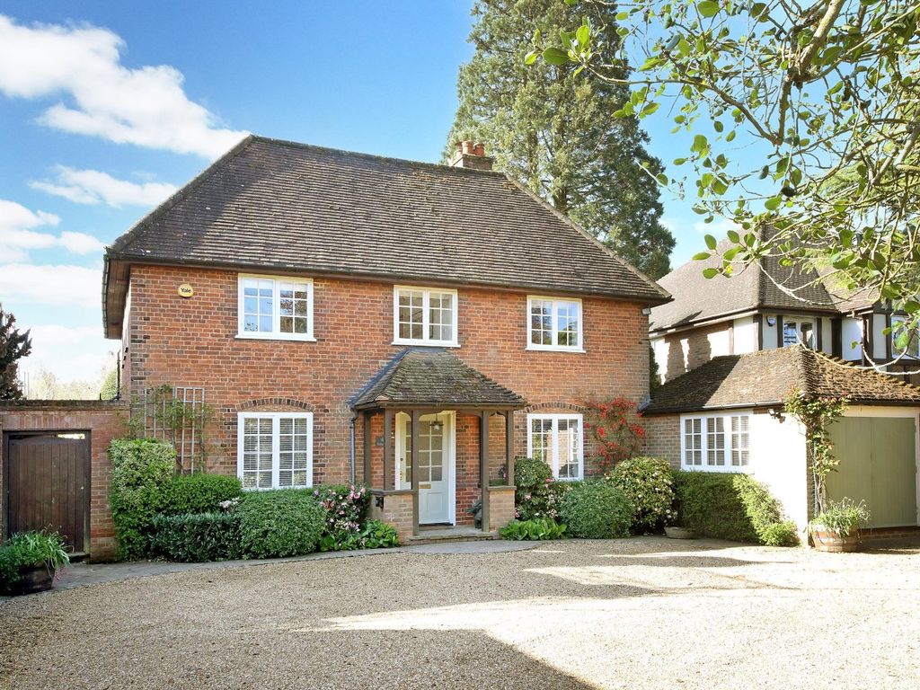 5 bed detached house for sale in Gregories Road, Beaconsfield HP9, £1,895,000