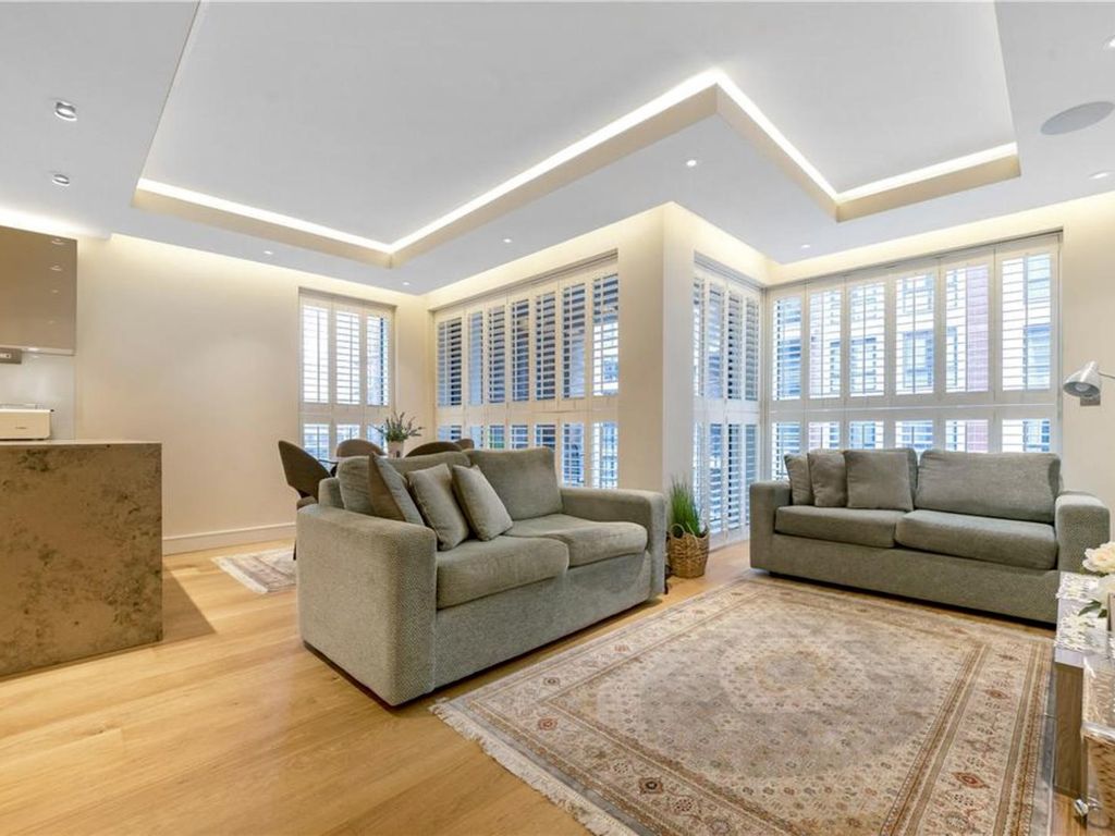 2 bed flat for sale in Chelsea Creek, Fulham SW6, £1,150,000