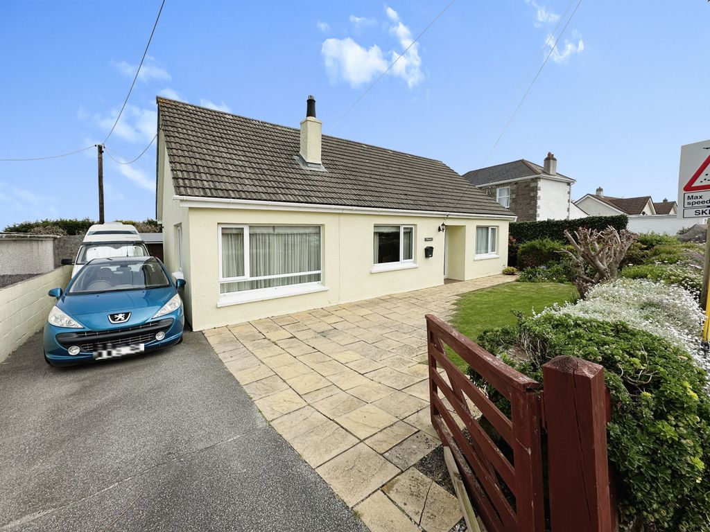 4 bed detached house for sale in Tolgus Lane, Off Lower Broad Lane, Redruth TR15, £350,000