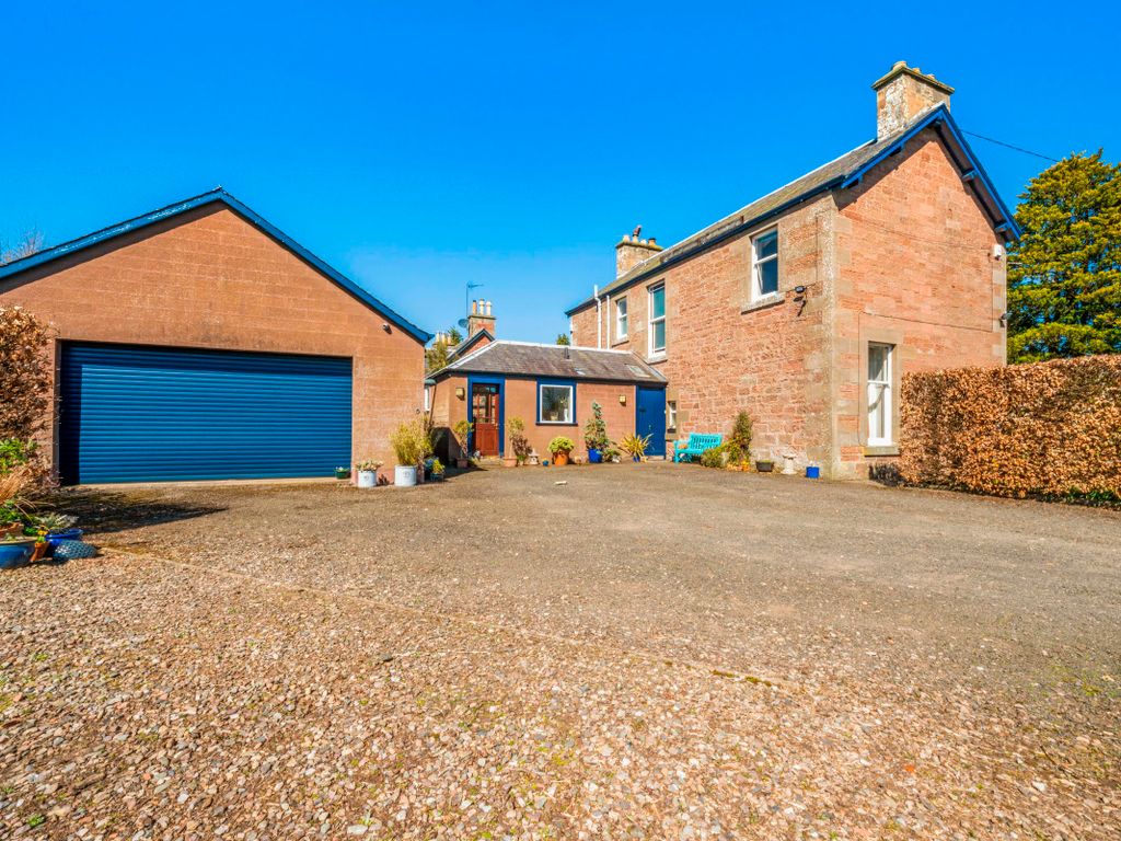 4 bed detached house for sale in Glengarry House, Alyth, Blairgowrie PH11, £375,000