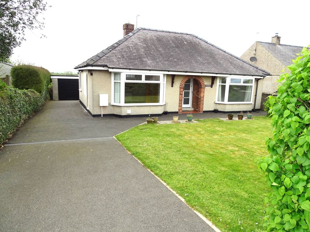 2 bed bungalow to rent in Penllidiart, Rhostrehwfa, Llangefni, Gwynedd LL77, £850 pcm