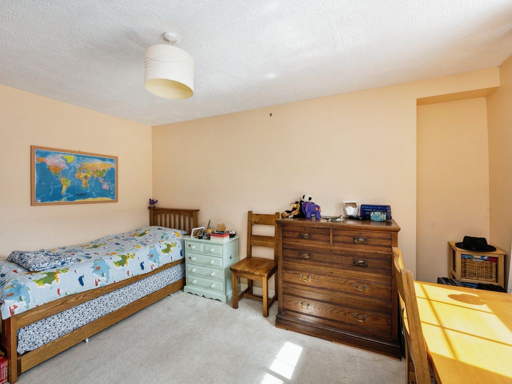 4 bed detached house for sale in Ynys Y Mond Road, Alltwen, Pontardawe, Neath Port Talbot SA8, £340,000