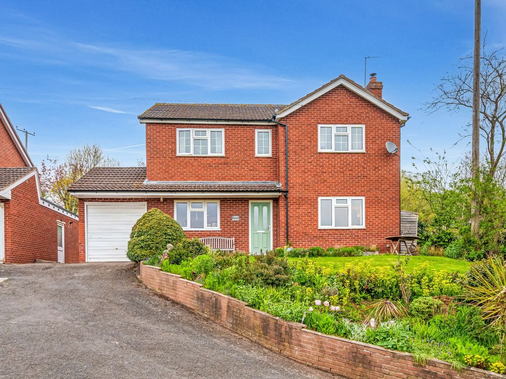 4 bed detached house for sale in Eardiston, Tenbury Wells WR15, £425,000