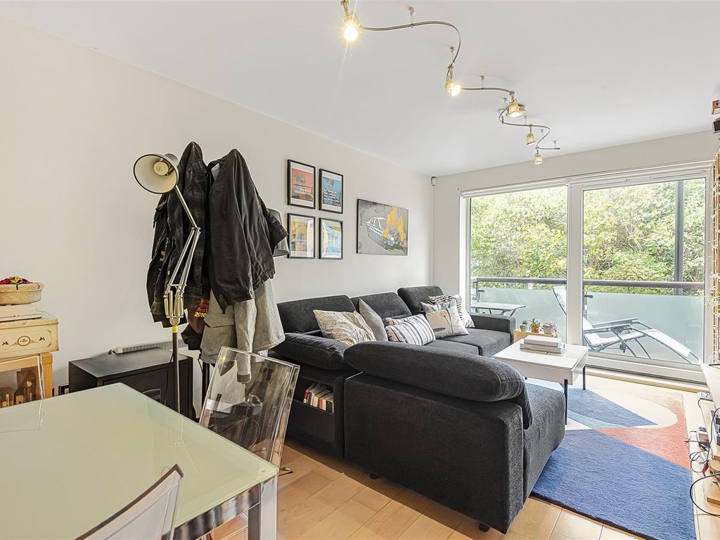 2 bed flat for sale in Stanton House, Rotherhithe SE16, £425,000