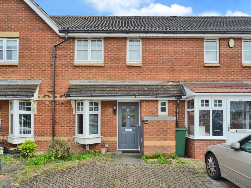 2 bed terraced house for sale in Barrington Road, Sutton SM3, £425,000
