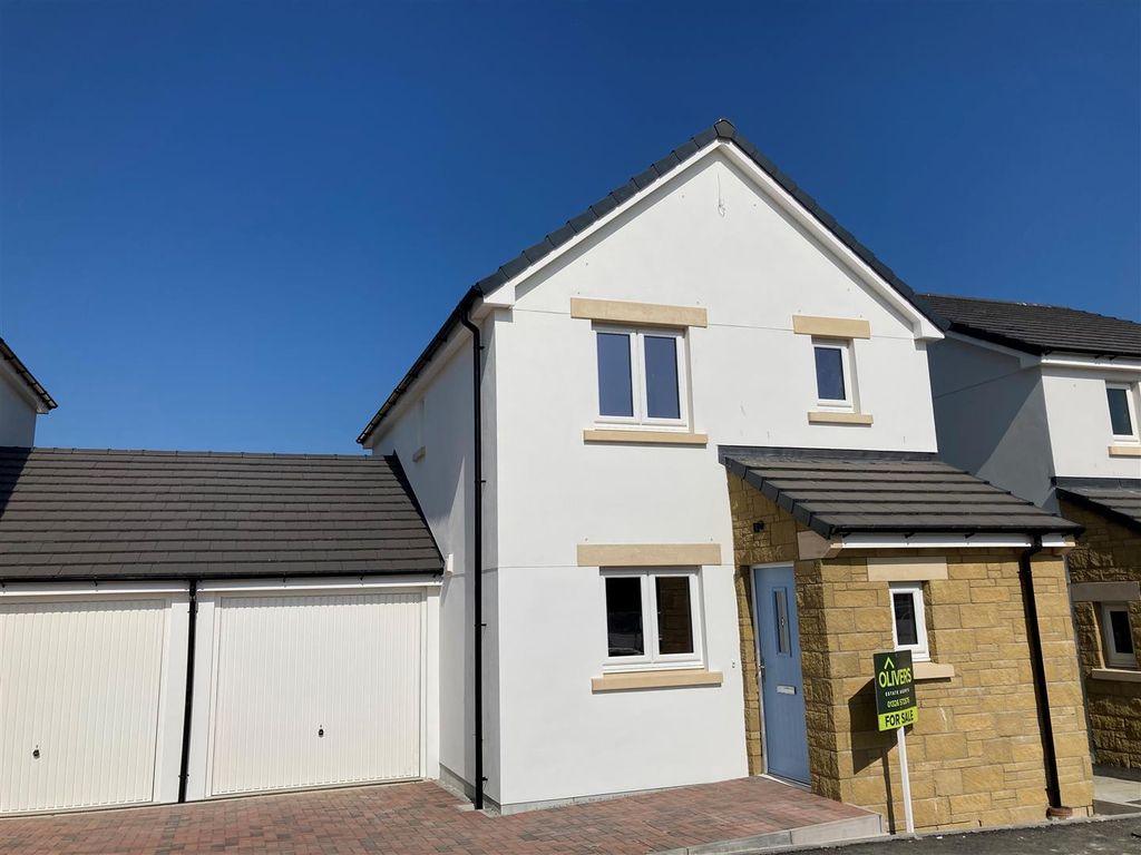 3 bed link-detached house for sale in Fallow Road, Helston TR13, £369,500