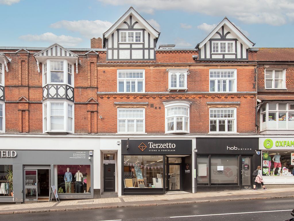 2 bed flat for sale in Chequer Street, St. Albans, Hertfordshire AL1, £450,000