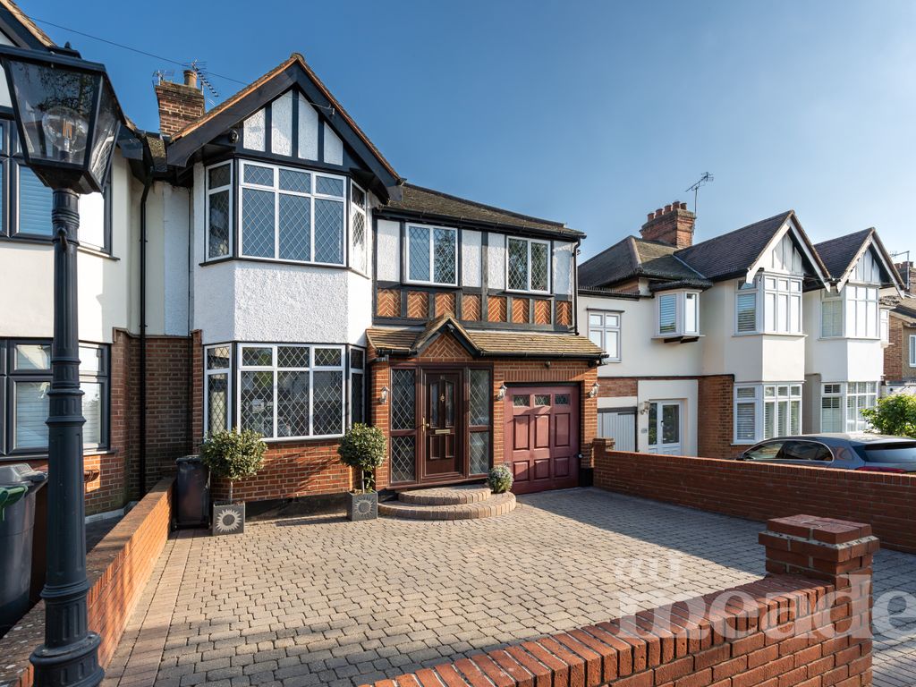 4 bed semi-detached house for sale in Underwood Road, London E4, £815,000
