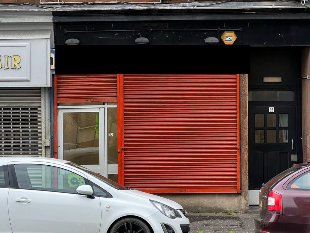 Retail premises to let in Causeyside Street, Paisley PA1, £7,850 pa
