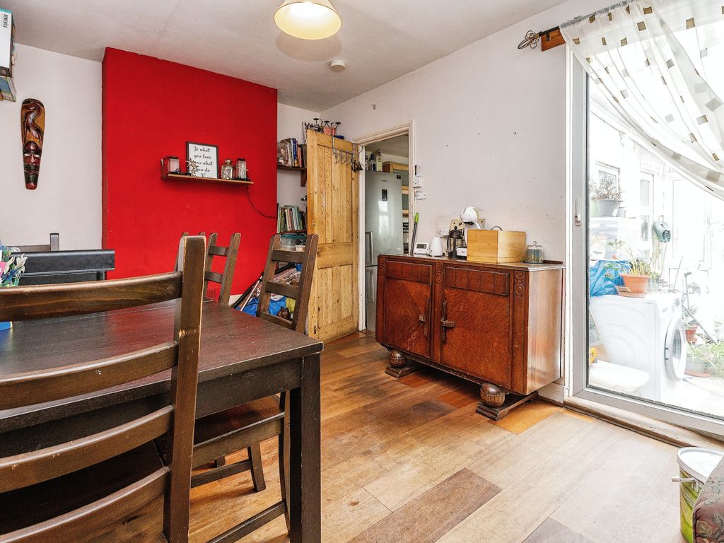 3 bed terraced house for sale in Cornwallis Road, London N9, £365,000