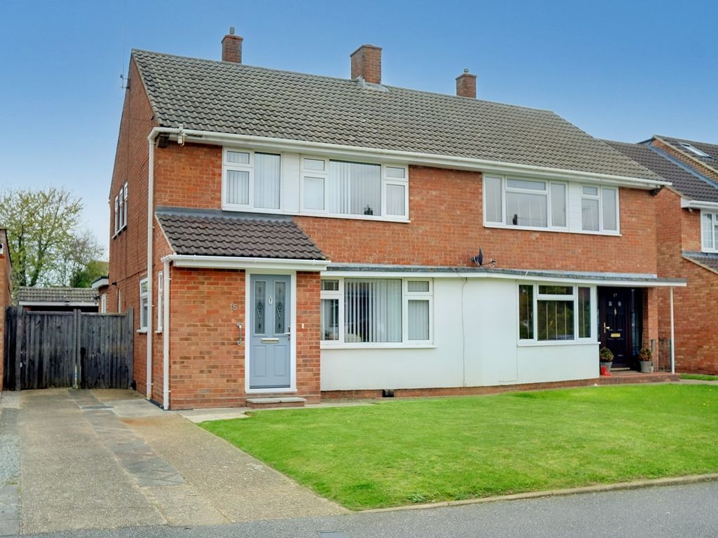 3 bed semi-detached house for sale in Nabbott Road, Chelmsford CM1, £495,000