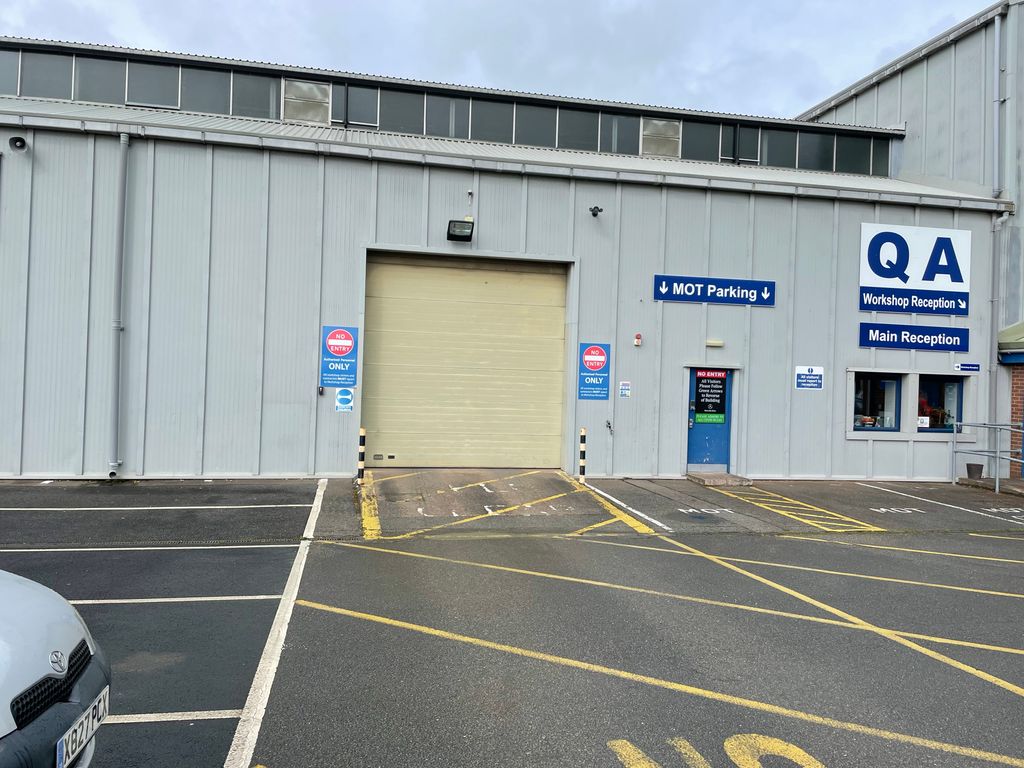 Light industrial to let in Weston Road, Stafford ST18, Non quoting