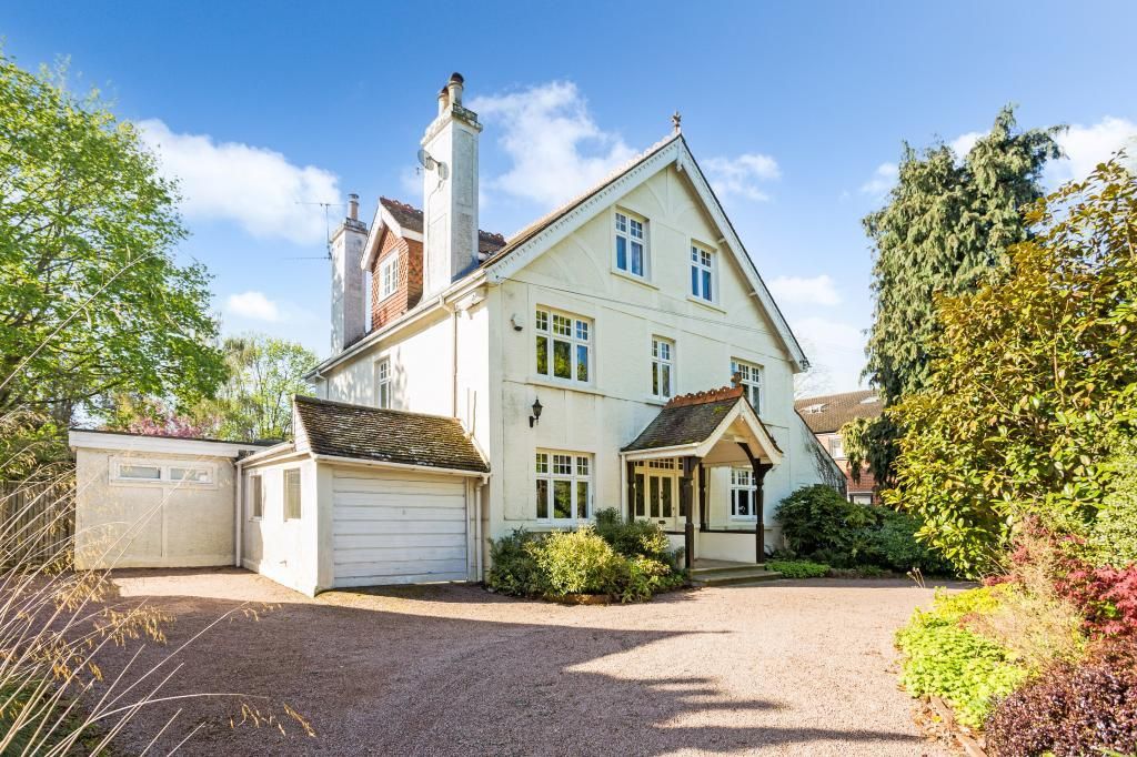 8 bed detached house for sale in Ray Park Road, Maidenhead, Berkshire SL6, £1,500,000