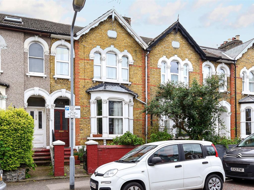 3 bed property for sale in Stainforth Road, London E17, £900,000
