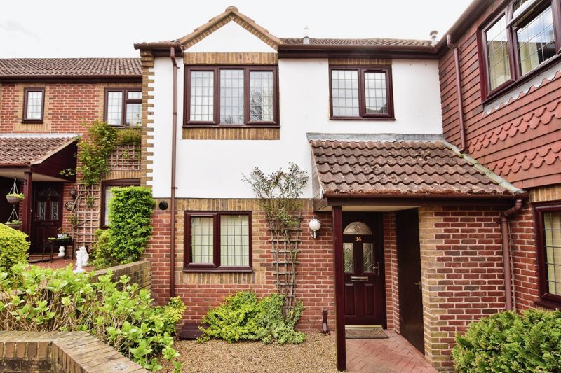 3 bed property for sale in Matterdale Gardens, Maidstone ME16, £330,000