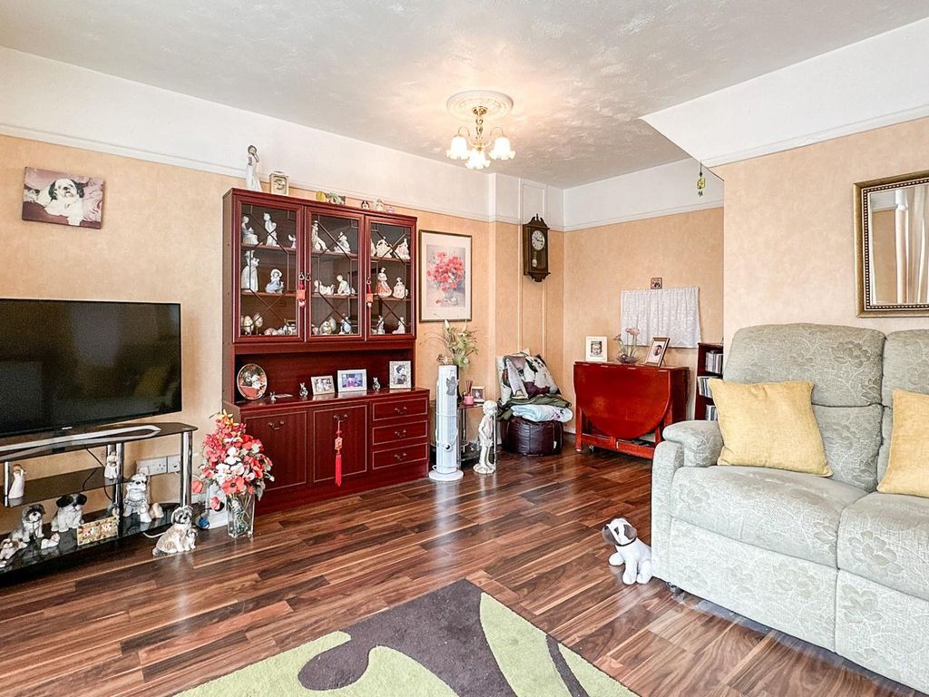 3 bed maisonette for sale in Waring House, Redcliff Hill, Redcliff, Bristol BS1, £240,000