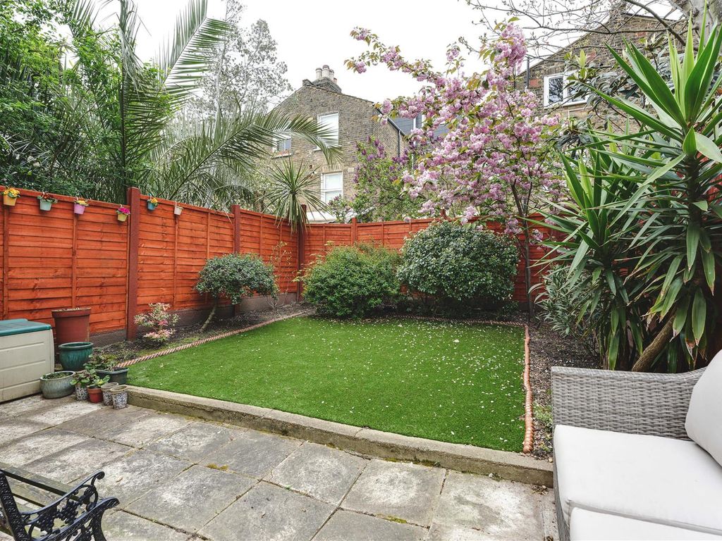 4 bed property for sale in Mount Pleasant Lane, London E5, £1,175,000