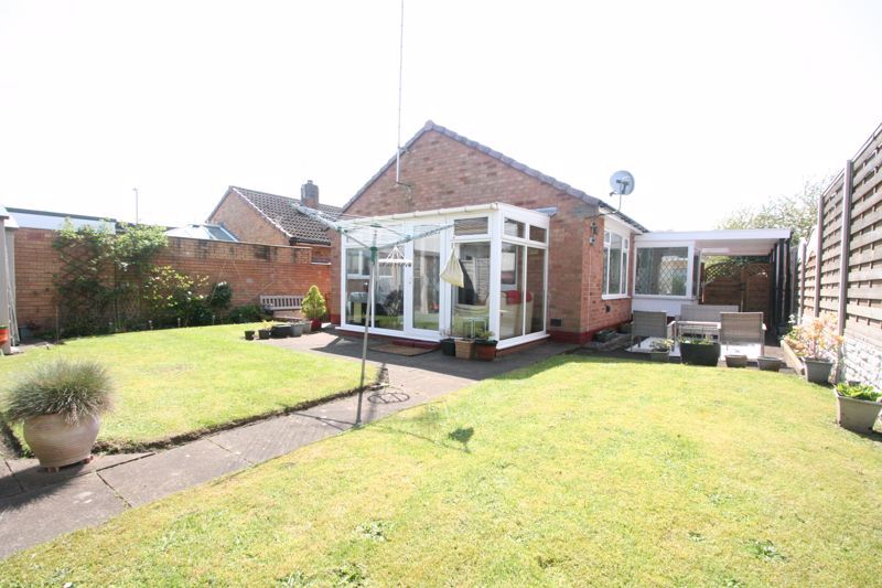 2 bed detached bungalow for sale in White Hill, Kinver, Stourbridge DY7, £375,000
