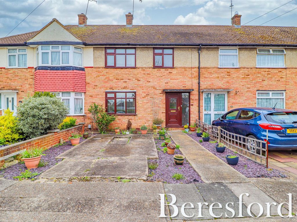 3 bed terraced house for sale in Swan Avenue, Upminster RM14, £385,000