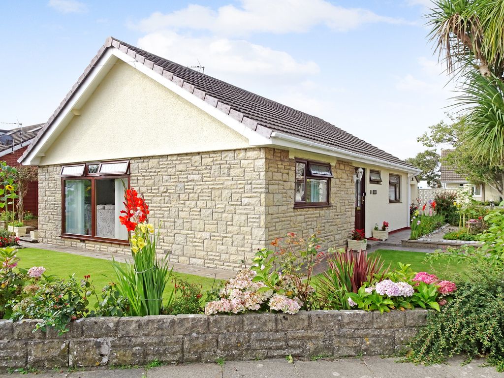 3 bed detached bungalow for sale in Summerfield Drive, Nottage, Porthcawl CF36, £375,000