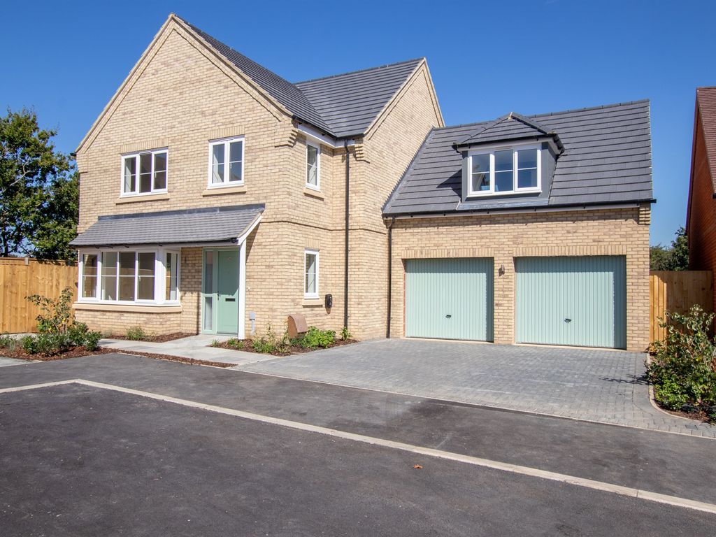 New home, 4 bed detached house for sale in Fairground Way, Clifton, Shefford SG17, £650,000