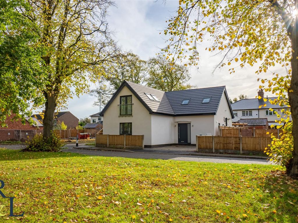 3 bed detached house for sale in The Old Park, Cotgrave, Nottingham NG12, £350,000