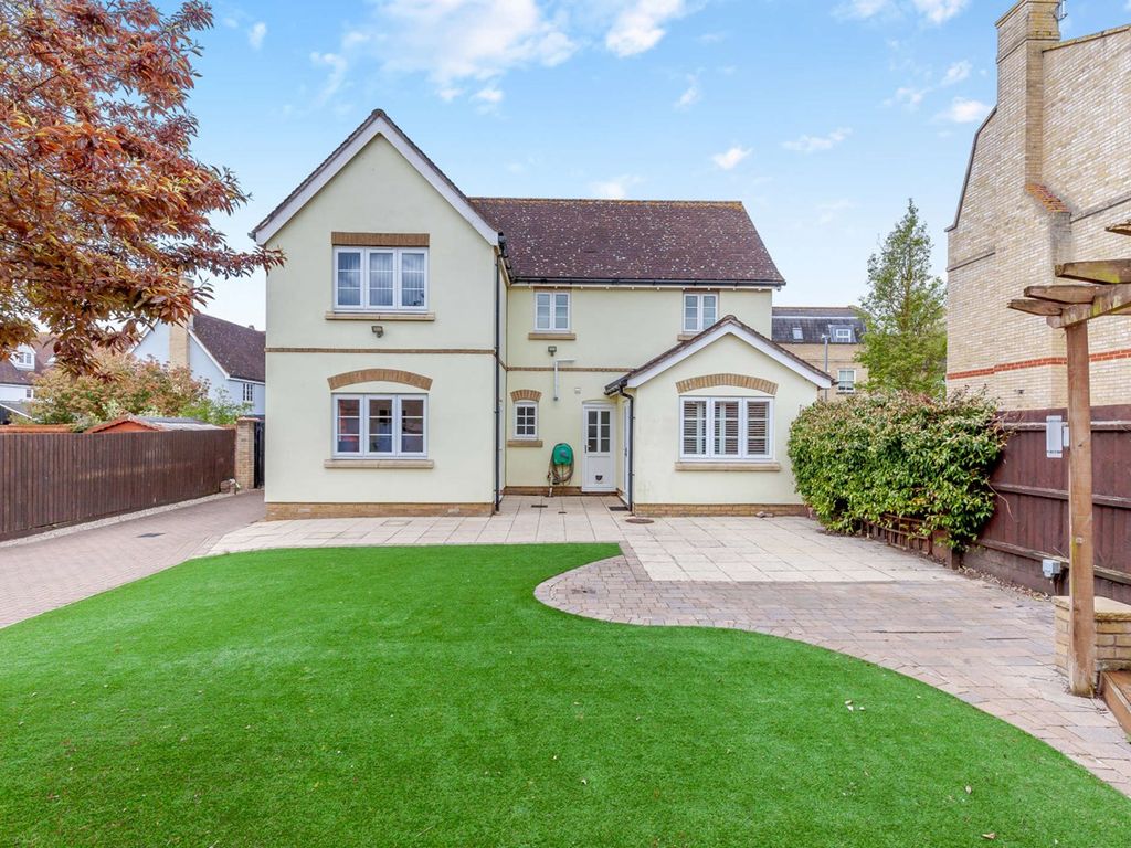 3 bed detached house for sale in Gainsborough Road, Black Notley CM77, £495,000