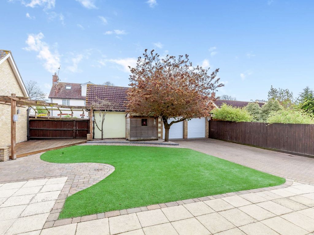 3 bed detached house for sale in Gainsborough Road, Black Notley CM77, £495,000