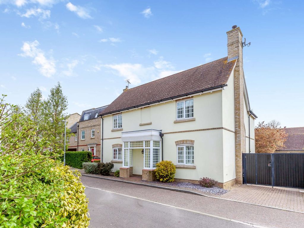 3 bed detached house for sale in Gainsborough Road, Black Notley CM77, £495,000