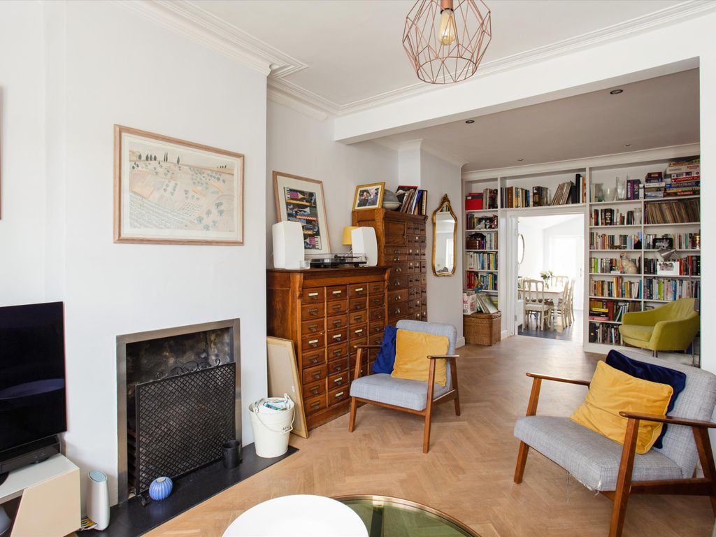 4 bed end terrace house for sale in Swanscombe Road, London W4, £1,350,000