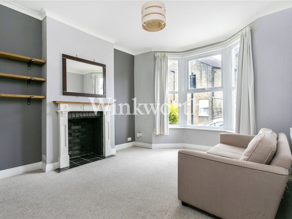 1 bed flat for sale in Eve Road, London N17, £400,000