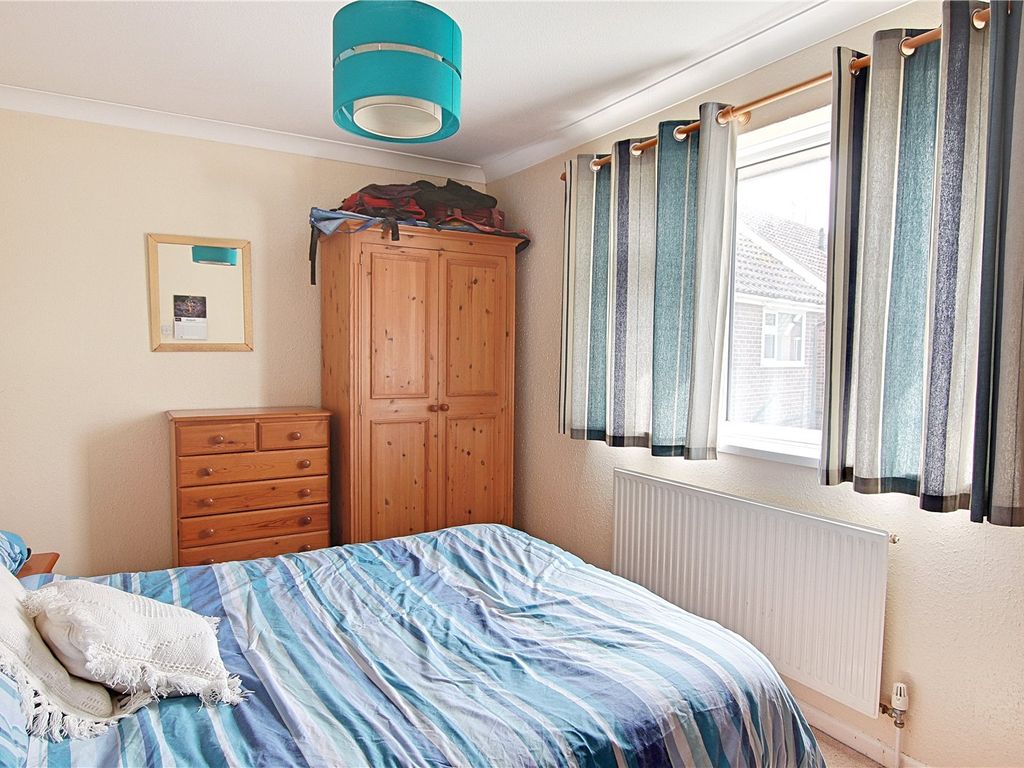 2 bed flat for sale in Cove Road, Rustington, Littlehampton, West Sussex BN16, £245,000