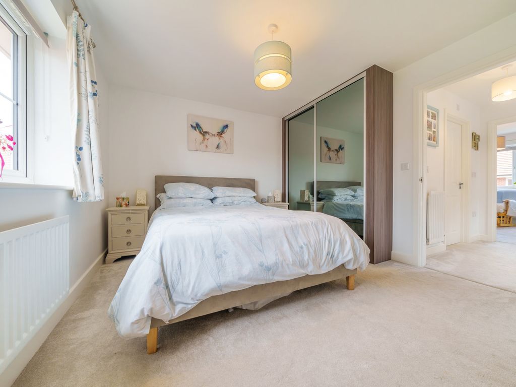 2 bed semi-detached house for sale in Pelham Drive, Cranleigh GU6, £425,000