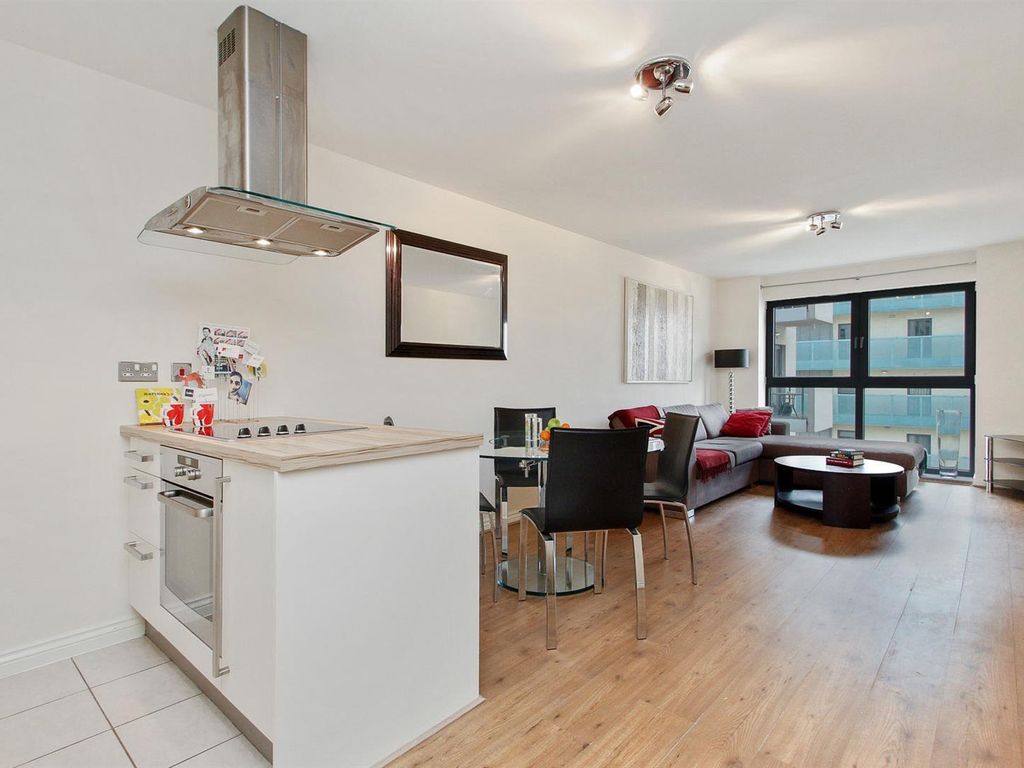 2 bed flat for sale in The Lock House, Camden NW1, £750,000