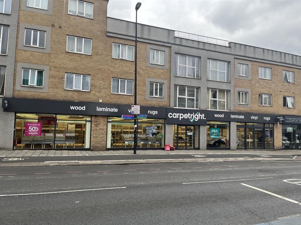 Retail premises to let in High Street Colliers Wood, Colliers Wood, London SW19, £49,500 pa