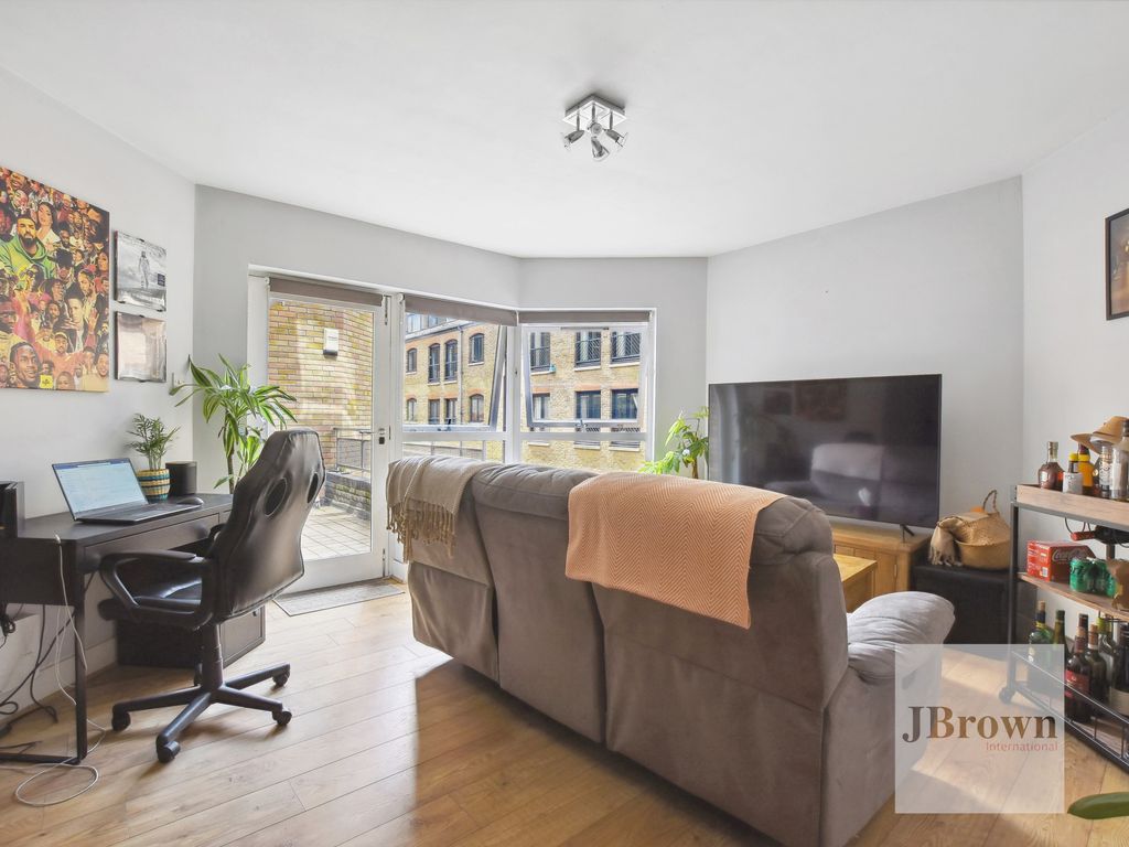 2 bed flat for sale in Falconet Court, 123 Wapping High Street, London E1W, £725,000